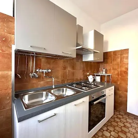 Casa Toe Carpesica *